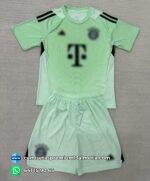 Bayern de Munich 25/26. Conjunto niño