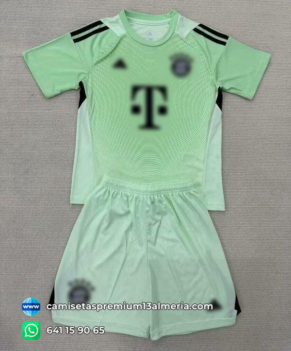 Bayern de Munich 25/26. Conjunto niño