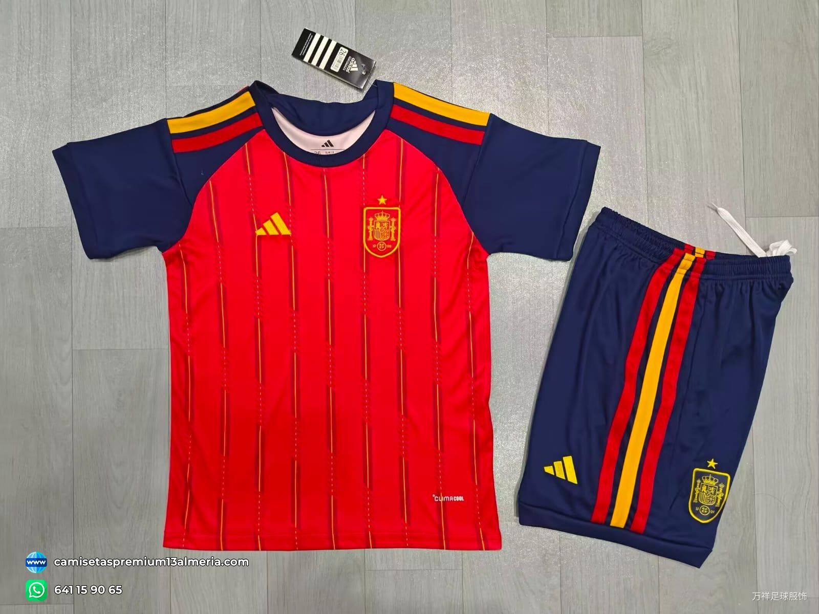 España 25/26. Conjunto niño